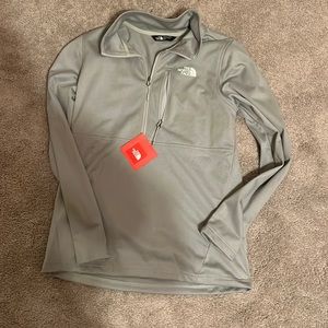 Lightweight northface pullover